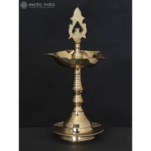 Lampe à huile en laiton indien 6 \ "fait à la main Pooja (Deepam) avec dessus en feuille fabriqué en Inde - Product Image 2