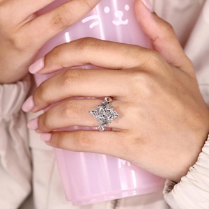 Bague de fiançailles de luxe en diamant de laboratoire Marquise néerlandaise de 5 carats, certifiée IGI, design inspiré de la nature, feuilles et branches, or massif 14K - Product Image 5