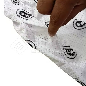 กางเกงขาสั้นตาข่ายโพลีเอสเตอร์ 100% ดีไซน์ทันสมัย เหมาะสำหรับออกกำลังกาย ฟิตเนส วิ่ง ใส่ลำลองทุกวัน กันลม เอวยางยืด - Product Image 6