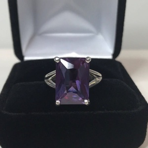 Anillo Ovalado de Alejandrita en Plata de Ley, Talla Personalizada, Cambio de Color, Joyería de Piedra de Nacimiento de Junio, Regalo para Mujer, Compromiso, Boda, Fiesta - Product Image 1