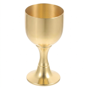 Coupe Kiddush en métal plaqué or élégante, de haute qualité, finition mate, gobelet de Shabbat, écologique, durable, art moderne, unique, vente en gros - Product Image 5