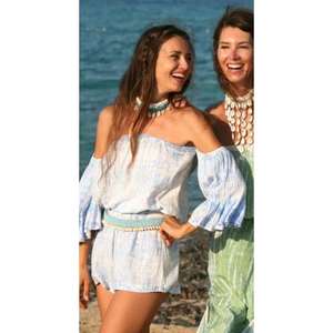 ชุดรอมเปอร์ลายมัดย้อมสีสันสดใส สไตล์โบฮีเมียนสุดชิค ผสมผสานความสบายกับความสง่างามไร้กังวล ผลิตจากผ้าที่เบาและระบายอากาศได้ดี - Product Image 1