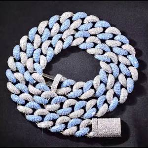 สร้อยข้อมือคิวบาลิงค์สีน้ำเงินสองเฉดประดับโมอิสซาไนต์ เงินแท้ 925 ฝังแบบไมโคร ฮิปฮอป สำหรับผู้ชายและผู้หญิง - Product Image 2