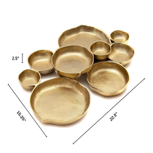 Plateau de service décoratif en laiton doré brillant pour snacks, chips et trempettes, centre de table en métal robuste - Product Image 3