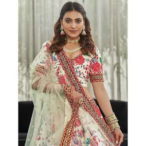 Off-White Floral Impreso Arte Seda Desgaste de la boda Lehenga Choli - Product Image 5