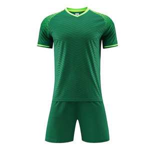 Tenue de football à prix raisonnable, personnalisez votre propre logo, vêtements de sport, uniforme de football par sublimation pour hommes - Product Image 2