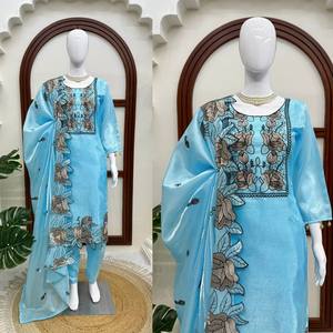 Blue Floral Embroidered <b>Kurti</b> Pant Set Traditional Indian Pakistani Outfit With Dupatta for Wedding Party Women - Product Image 5