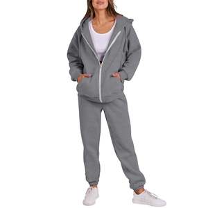 Ensemble de survêtement rouge à capuche pour filles, manches longues, fermeture à cordon, poches latérales, coupe décontractée, vêtements d'hiver, 100% coton molletonné, 2 en 1 - Product Image 6