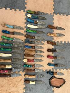 Cuchillo de Acero de Damasco Forjado a Mano con Hoja Fija, Punta Clip, Espiga Recta, Mango de Madera, Borde Biselado, Diseño Artístico OEM - Product Image 5