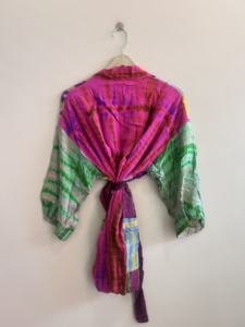 Kimono de seda teñido a mano, corto, para mujer, tipo chaqueta, para la playa. - Product Image 6