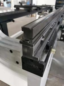 Machine de pliage hydraulique CNC optimale, outillage pour presse plieuse CNC, matrices multi-V, presses hydrauliques pour opérations de pliage de moules - Product Image 5