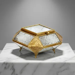 Boîte à bijoux rectangulaire au design artisanal avec cadre en laiton, surface miroir, organisateur de rangement, présentoir décoratif pour bagues - Product Image 2