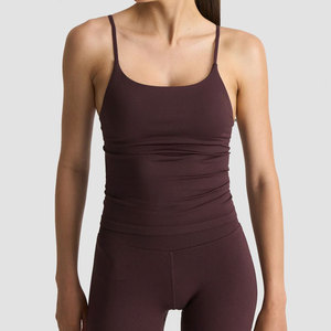 Camiseta Deportiva de Compresión Alta para Mujer, Ajustada al Cuerpo, Elástica en 4 Direcciones, de Color Sólido, Secado Rápido y Ecológica - Product Image 6