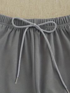 Conjunto de camiseta térmica de manga corta con cuello redondo y pantalones cortos de punto de color sólido para mujer, conjunto informal holgado de invierno para estar en casa. - Product Image 5