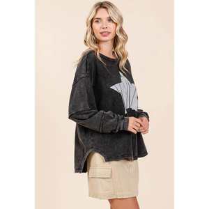 Mittoshop Top de manga larga para mujer con gráfico de estrella Mineral Wash Sudadera con capucha y sudadera - Product Image 1