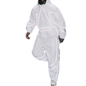 Survêtement en nylon réfléchissant personnalisé 2026 pour homme – Style décontracté vintage streetwear avec cordon de serrage, coupe régulière, 100 % coupe-vent, respirant et léger - Product Image 4