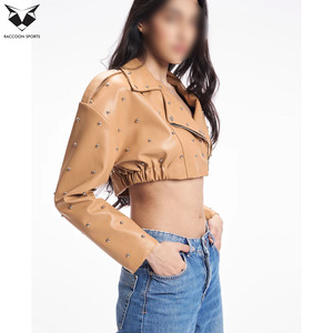 เสื้อแจ็คเก็ตหนัง PU แบบเย็บลายประดับหมุดสำหรับผู้หญิง ขายดี ทรงปกติ สไตล์เก๋ไก๋ เหมาะสำหรับใส่ไปเที่ยวคลับ ชุดลำลอง ชุดไปงานปาร์ตี้ - Product Image 4