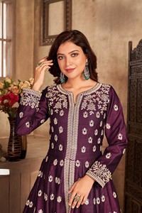 ชุดอานาร์กาลีผ้าไหมปักลายแบบกึ่งสำเร็จรูป สไตล์โมเดิร์น สำหรับงานปาร์ตี้ งานแต่งงาน และงานดิวาลี - Product Image 6