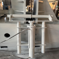 Machine de formage par extrusion à vis hélicoïdale monobloc de grande taille pour le poinçonnage et le pressage de moules sectionnels en spirale