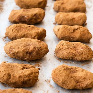 Pommes de terre irlandaises de qualité supérieure, sélection de ferme, avec une texture excellente et une performance culinaire polyvalente - Product Image 1