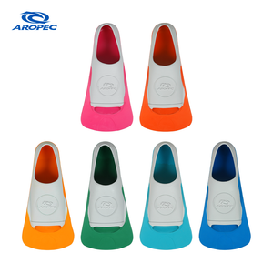 Aletas de Natación Profesionales de Goma con Pala Corta para Práctica de Natación, Diseño Cómodo de Punta Abierta, Servicio OEM ODM - Product Image 1