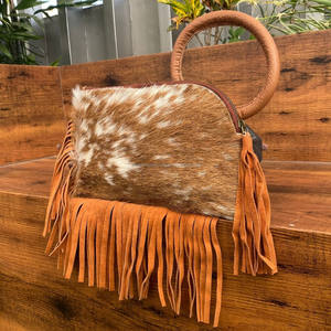 Nouvel arrivage de produits les plus vendus Enveloppe en cuir de vachette de luxe tendance pour femmes Pochette Sac à main Bracelet à franges en cuir véritable Sacs à main - Product Image 2