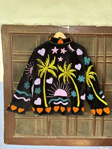 Chaqueta Premium de Terciopelo Negro con Bordado Suzani y Palmera, Estilo Boho, Manga Larga, Cuello Alto, Ropa de Invierno para Mujer - Product Image 5
