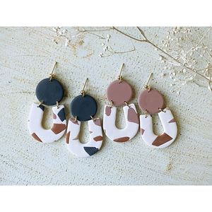 Boucles d'oreilles en résine faites à la main de luxe, qualité supérieure, élégantes, pour fêtes, fournitures de perlage, durables, légères, confortables, RR ENTERPRISES - Product Image 3