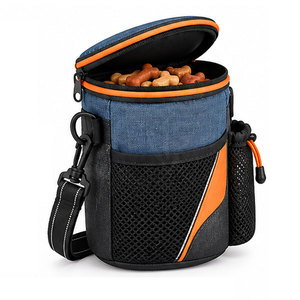 Sac de dressage pour chien multi-poches, pochette à friandises pour animaux de compagnie avec sangle réglable et porte-sac à déjections pour les promenades avec le chien - Product Image 1
