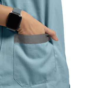 Ensemble de Blouse et Pantalon Médical Femme à Manches Courtes Col en V – Uniforme d'Hôpital Personnalisable en Coton et Polyester Tricoté Respirant pour Usage Médical - Product Image 4