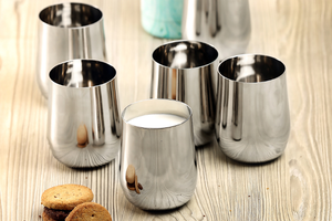 Tasse à cocktail en métal poli miroir de haute qualité – Mug à boire durable en acier inoxydable pour l'hôtellerie et les événements - Product Image 4