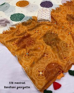 Sari de Georgette Premium Estampado con Borlas Tradicionales Pallu y Blusa Estampada sin Coser a Juego, 6.30 Metros - Product Image 6