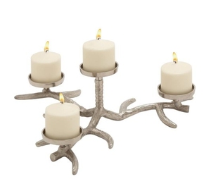 Porte-bougie en métal à 4 bras, design rustique, support décoratif pour bougies, pour centre de table et décoration intérieure - Product Image 1