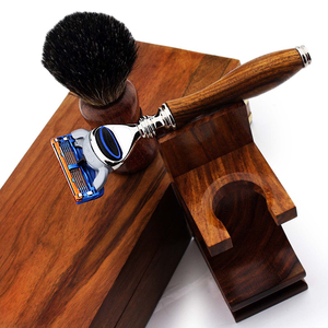 Cepillo de Aseo para Hombre Badger SE-1629 con Mango de Madera y Pelo de Pelo de Ardilla Silvertip - Product Image 6