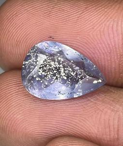 Iolita Natural Azul, Piedra Preciosa con Corte de Pera y Juego de Colores para Joyería - Product Image 1