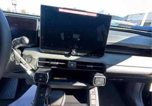 Venta al por mayor: SUV Híbrido RAAV4 2026, 4.5 L, Automático, Euro VI, 5 Puertas, Volante a la Izquierda, Techo Panorámico de 18 Pulgadas, Cuero - Product Image 6