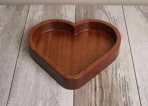 Cuenco de Madera en Forma de Corazón para Servir, Cuenco de Madera Natural para Aperitivos y Frutas, Cuenco de Madera Hecho a Mano de Primera Calidad en Forma de Corazón - Product Image 5