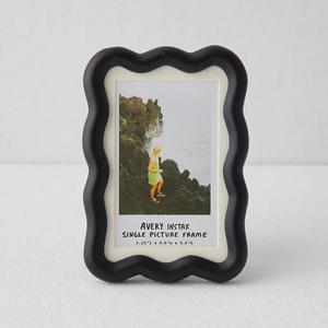 Cadre photo en résine personnalisé de qualité supérieure pour photos de mariage, portraits de famille et occasions spéciales, disponible au meilleur prix - Product Image 5