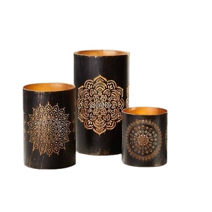 Ensemble de bougeoirs en métal brun rustique de luxe |   Motif en treillis Jaali pour la décoration de la maison, de l'hôtel et du restaurant - Product Image 4