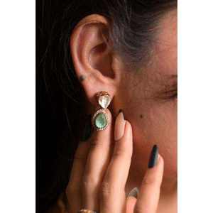 Ensemble de boucles d'oreilles pendantes Kundan royales et festives, produit unique et tendance en gros pour filles et femmes, en vente, cadeau Gajaah, argent 925 - Product Image 1