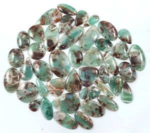 Vente en gros de pierres cabochons en aquaprase naturelle, forme libre, polies, 20mm-35mm, pour la fabrication de bijoux en argent et laiton - Product Image 1