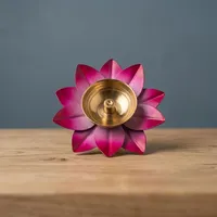 Lampe à huile décorative traditionnelle indienne en forme de lotus Lotus Diya pour Diwali, Pooja, décoration de temple à domicile, festival