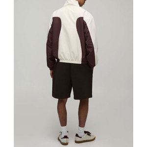 Veste coupe-vent légère en nylon pour homme, résistante à l'eau, avec fermeture éclair, en vente - Product Image 2