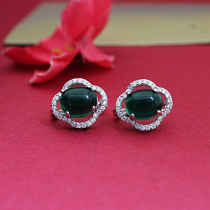 Boucles d'oreilles élégantes en émeraude et diamant, fabriquées à la main en Inde, en argent sterling 925, design en grappe, pour femmes et filles. - Product Image 3