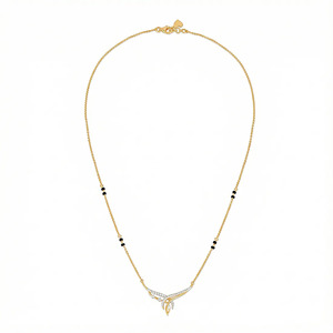 Collar con Colgante de Diamantes en Forma de Mariposa Geométrica Calada - Product Image 3