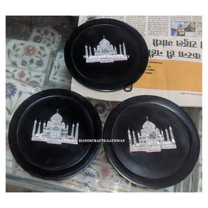 Plaque de sculpture en marbre blanc naturel de forme ronde, faite à la main, design unique, qualité supérieure, utilisée pour la décoration de cuisine et de mariage - Product Image 3