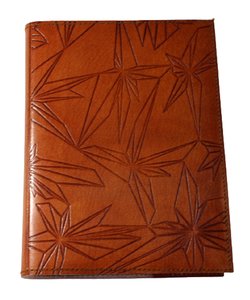 Carnet personnalisé en cuir de chèvre véritable avec couverture en relief à motif floral moderne, couleur brun clair, rechargeable, 100 feuilles, 6"x8" - Product Image 1