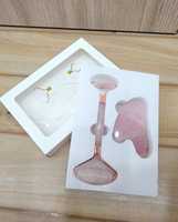 Rouleau de massage en quartz rose multicolore avec outil Gua Sha, design moderne, ensemble de pierres polies pour le massage du visage et le rajeunissement de la peau