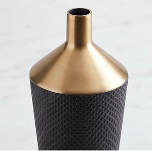 Vase en métal Art Déco avec col en or brossé et corps noir texturé pour la décoration intérieure et le salon - Product Image 2