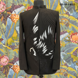 Tela Étnica para Hombre, Diseño Royal Phantom Wing, Hilo de Seda Gris Plateado y Codificación de Microperlas Negras - Product Image 1